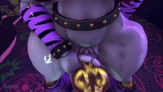 Roxanne Wolf plays with her prey thumbnail